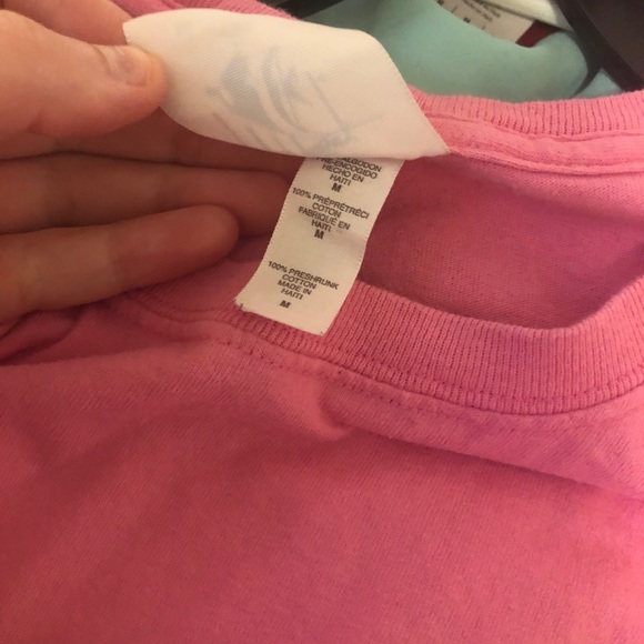 ✨PRICE DROP✨ Guy Harvey Shirt - Picture 3 of 3